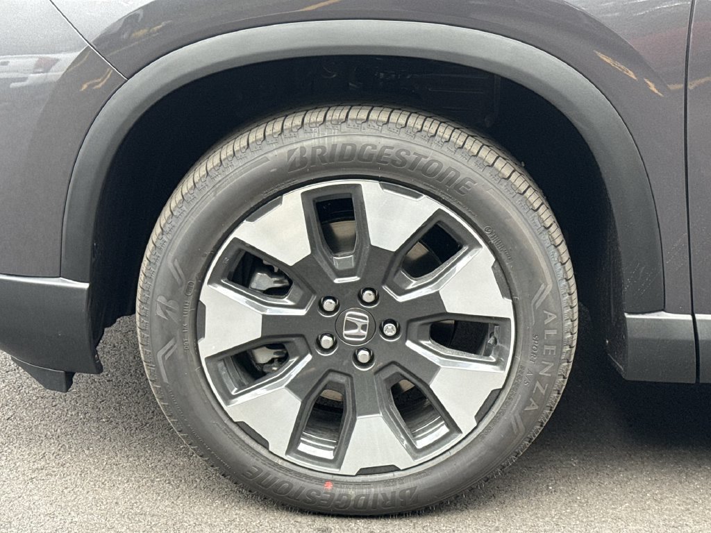 New 2026 Honda Pilot Touring image 19