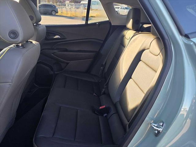 Used 2026 Chevrolet Trax ACTIV w/ Driver Confidence Package FWD image 16