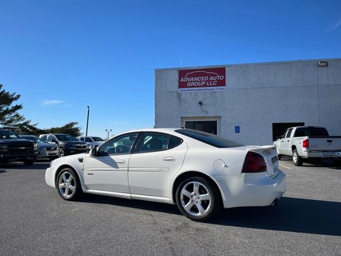 Used 2008 Pontiac Grand Prix GXP image 4