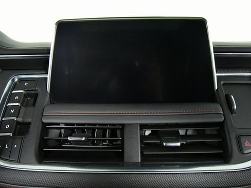 Used 2024 Chevrolet Suburban RST w/ Luxury Package image 4