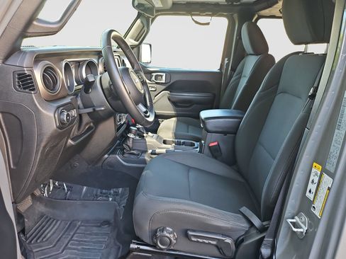 Used 2018 Jeep Wrangler Unlimited Sport S AWD/4WD image 20
