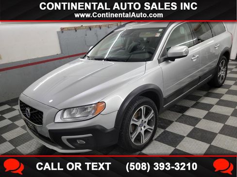 Used 2015 Volvo XC70 T6 Premier Plus image 1