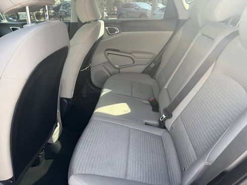 Used 2020 Kia Soul EX image 11