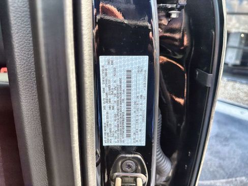 Used 2023 Ford F150 Lariat image 31