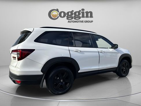 Certified 2022 Honda Pilot TrailSport image 6