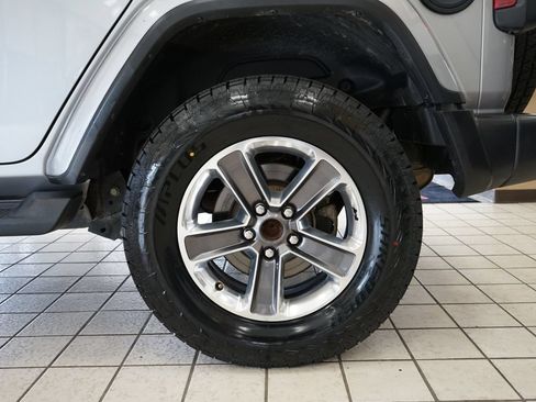 Used 2021 Jeep Wrangler Unlimited Sahara AWD/4WD image 52