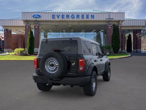 New 2025 Ford Bronco Base image 8