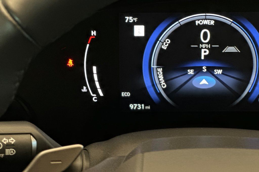 Certified 2026 Lexus NX 350h AWD w/ Accessory Package (2T) image 27