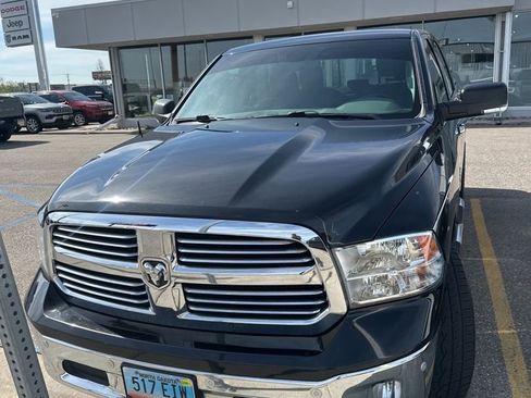 Used 2017 RAM 1500 Big Horn AWD/4WD image 5