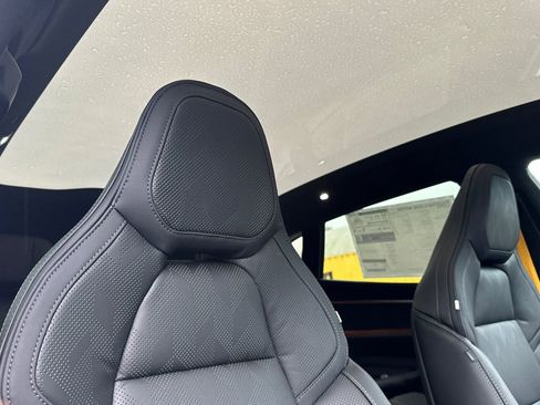 New 2026 Polestar Polestar 4 w/ Performance Pack image 19