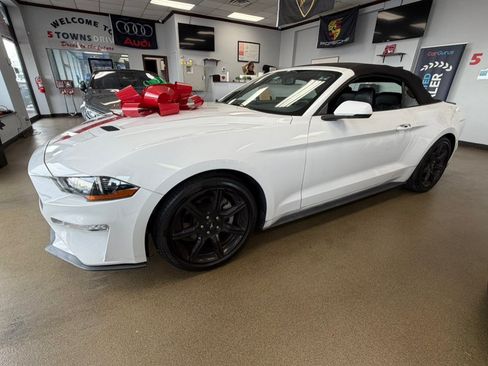 Used 2018 Ford Mustang Premium w/ Black Accent Package RWD image 13