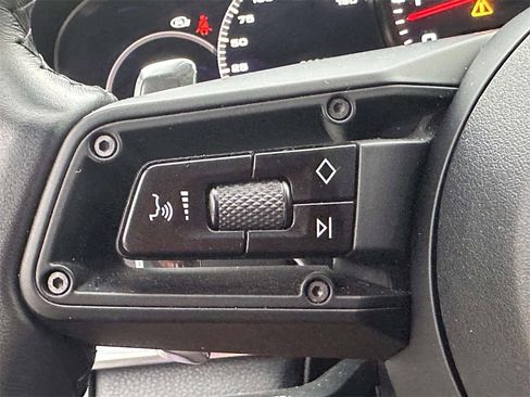 Used 2023 Porsche Panamera 4 Platinum Edition image 23