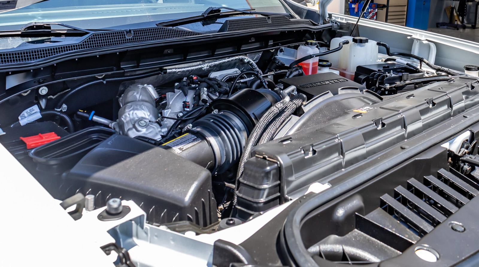 Used 2025 Chevrolet Silverado 2500 LT AWD/4WD image 48