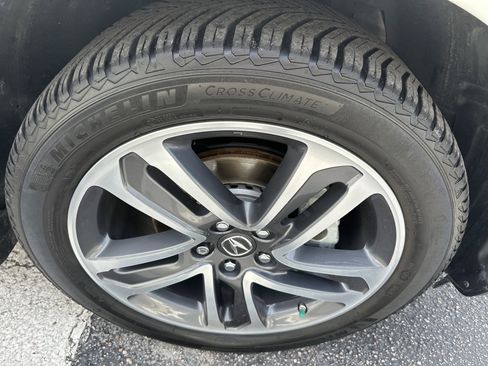 Used 2017 Acura MDX SH-AWD w/ Advance Package image 6