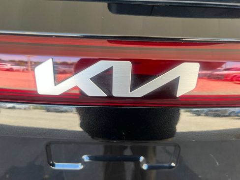 Certified 2025 Kia Seltos EX w/ EX Sunroof Package AWD/4WD image 35