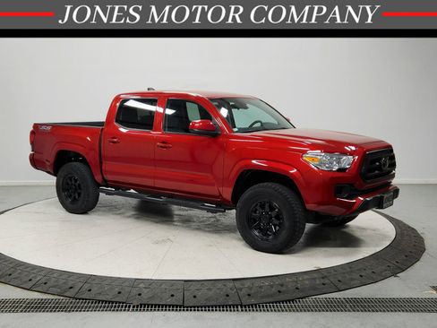 Used 2023 Toyota Tacoma SR image 1