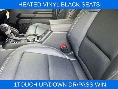 New 2025 Ford Bronco Badlands image 13