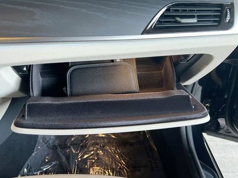 Used 2023 BMW 530e xDrive w/ Premium Package image 30