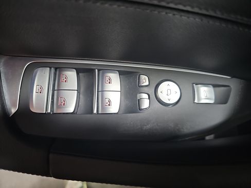 Used 2024 BMW X3 xDrive30i w/ Premium Package AWD/4WD image 29
