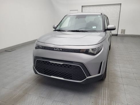 Used 2025 Kia Soul S FWD image 15