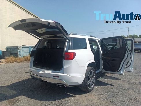 Used 2019 GMC Acadia Denali w/ Technology Package AWD/4WD image 13