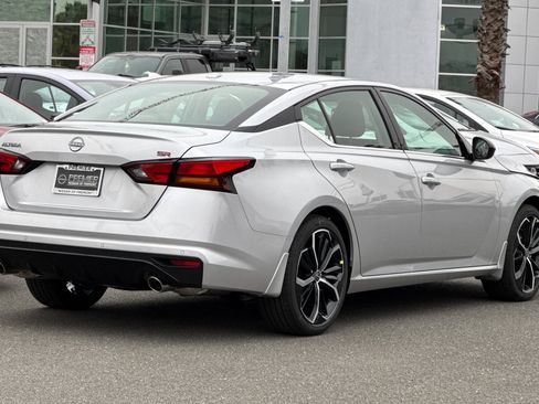 New 2025 Nissan Altima 2.5 SR w/ SR Premium Package image 4
