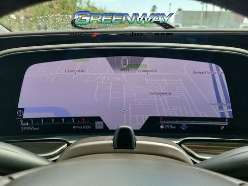 Used 2023 Cadillac Escalade Sport w/ LPO, ONYX Package image 32