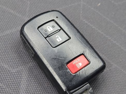 Used 2018 Toyota Tacoma TRD Off-Road image 36