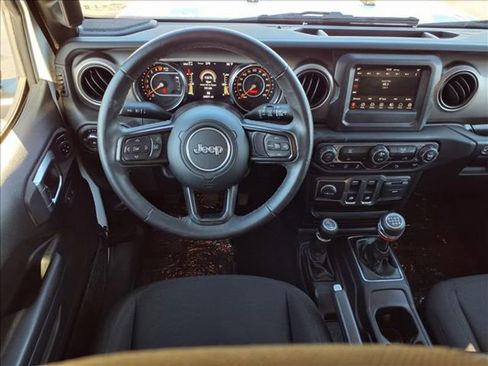 Used 2021 Jeep Wrangler Sport image 14