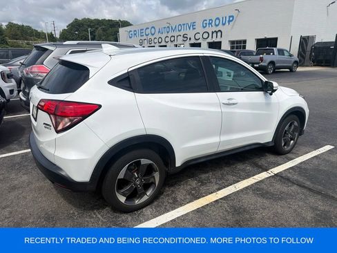 Used 2018 Honda HR-V EX-L image 2