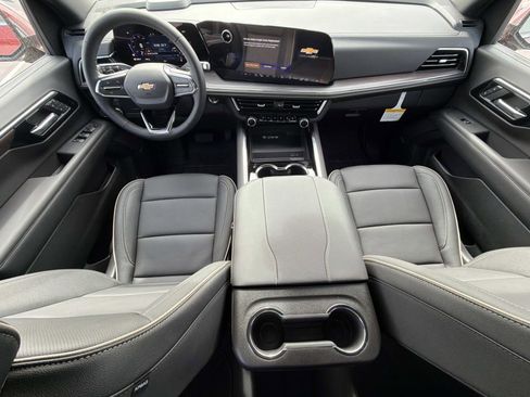 New 2026 Chevrolet Tahoe Premier image 2