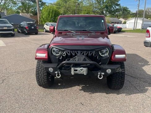 Used 2021 Jeep Gladiator Overland AWD/4WD image 9