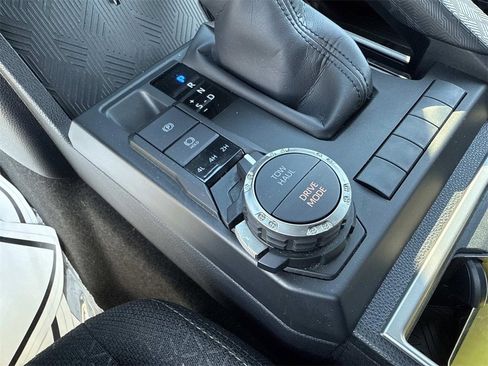 Used 2025 Toyota 4Runner SR5 image 22