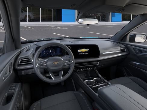 New 2026 Chevrolet Traverse LT FWD image 15