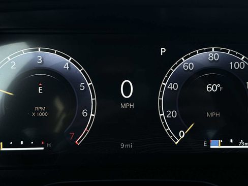 New 2025 Jeep Grand Cherokee Laredo image 10