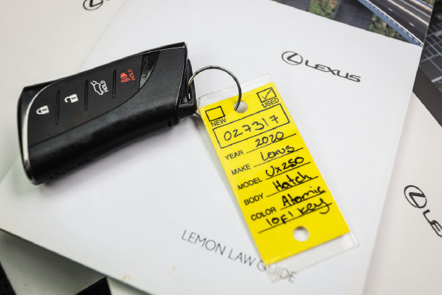 Used 2020 Lexus UX 250h w/ Premium Package AWD/4WD image 93
