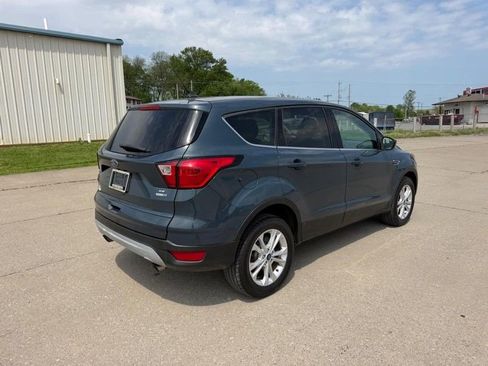Used 2019 Ford Escape SE AWD/4WD image 3