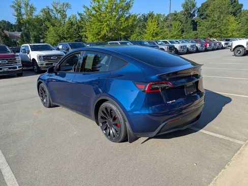 Used 2023 Tesla Model Y Long Range AWD/4WD image 6