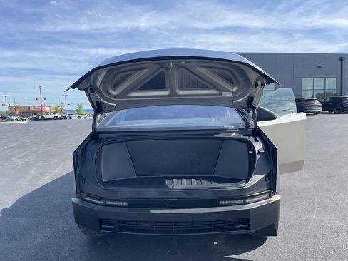 Used 2024 Tesla Cybertruck Cyberbeast AWD/4WD image 23