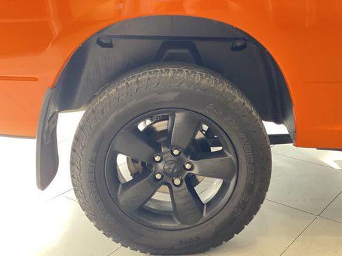 Used 2019 RAM 1500 Express w/ Ignition Orange Sport Package AWD/4WD image 13