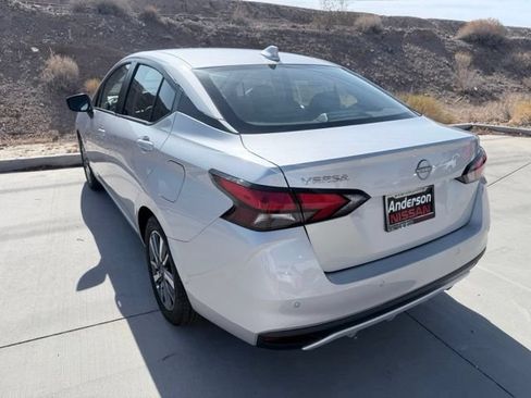 Used 2024 Nissan Versa SV FWD image 6