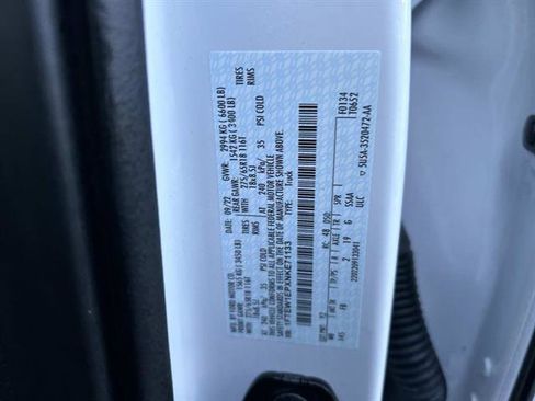 Certified 2022 Ford F150 XLT w/ Equipment Group 302A High image 33