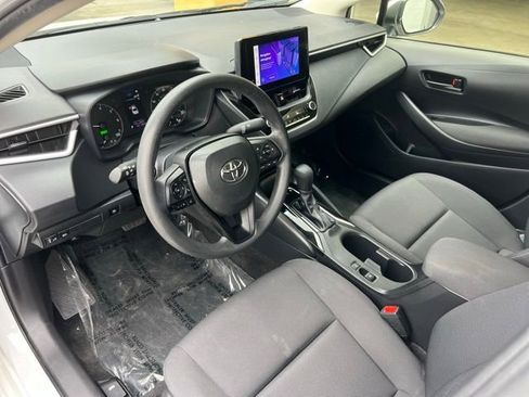 Used 2024 Toyota Corolla LE FWD image 14