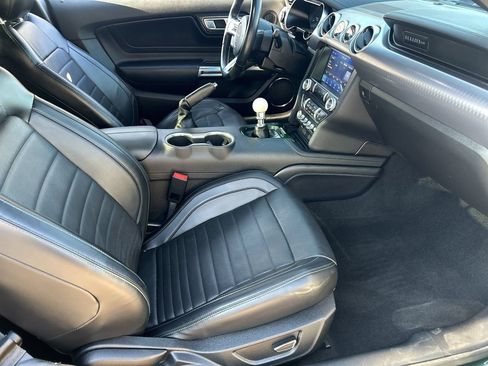 Used 2019 Ford Mustang Bullitt w/ Bullitt Electronics Package RWD image 9