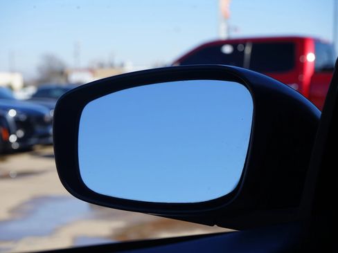 Used 2015 INFINITI Q60 Coupe 2D image 11