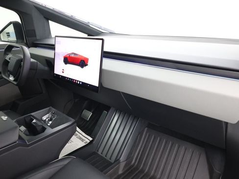 Used 2024 Tesla Cybertruck AWD Crew Cab image 32