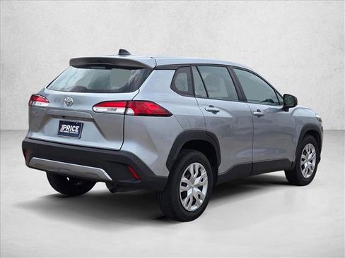 Used 2024 Toyota Corolla Cross L FWD image 5