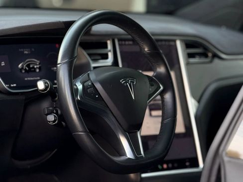 Used 2016 Tesla Model X 75D image 14