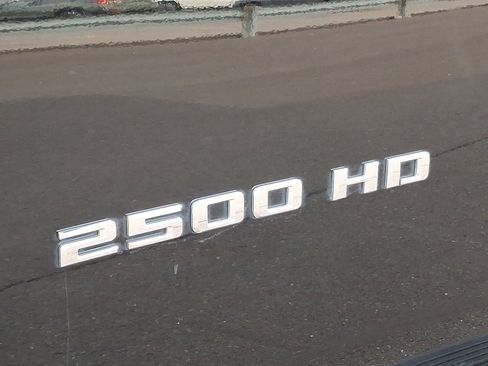 Certified 2024 Chevrolet Silverado 2500 LTZ w/ LTZ Convenience Package image 32