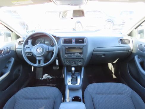 Used 2014 Volkswagen Jetta S image 16